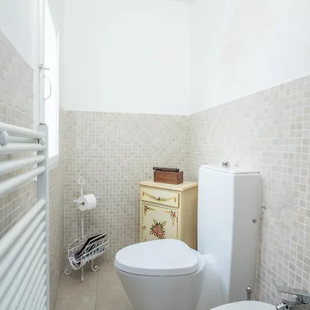 Realkasa Senzanome Flat Bologna