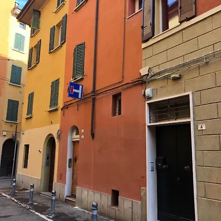 Realkasa Senzanome Flat Lägenhet Bologna