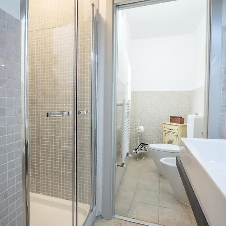 Realkasa Senzanome Flat Apartment