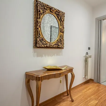 Realkasa Senzanome Flat Bologna